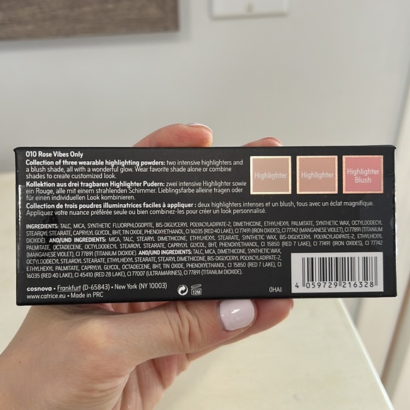 Catrice Luminice highlight & blush glow palette - Picture 3 of 4
